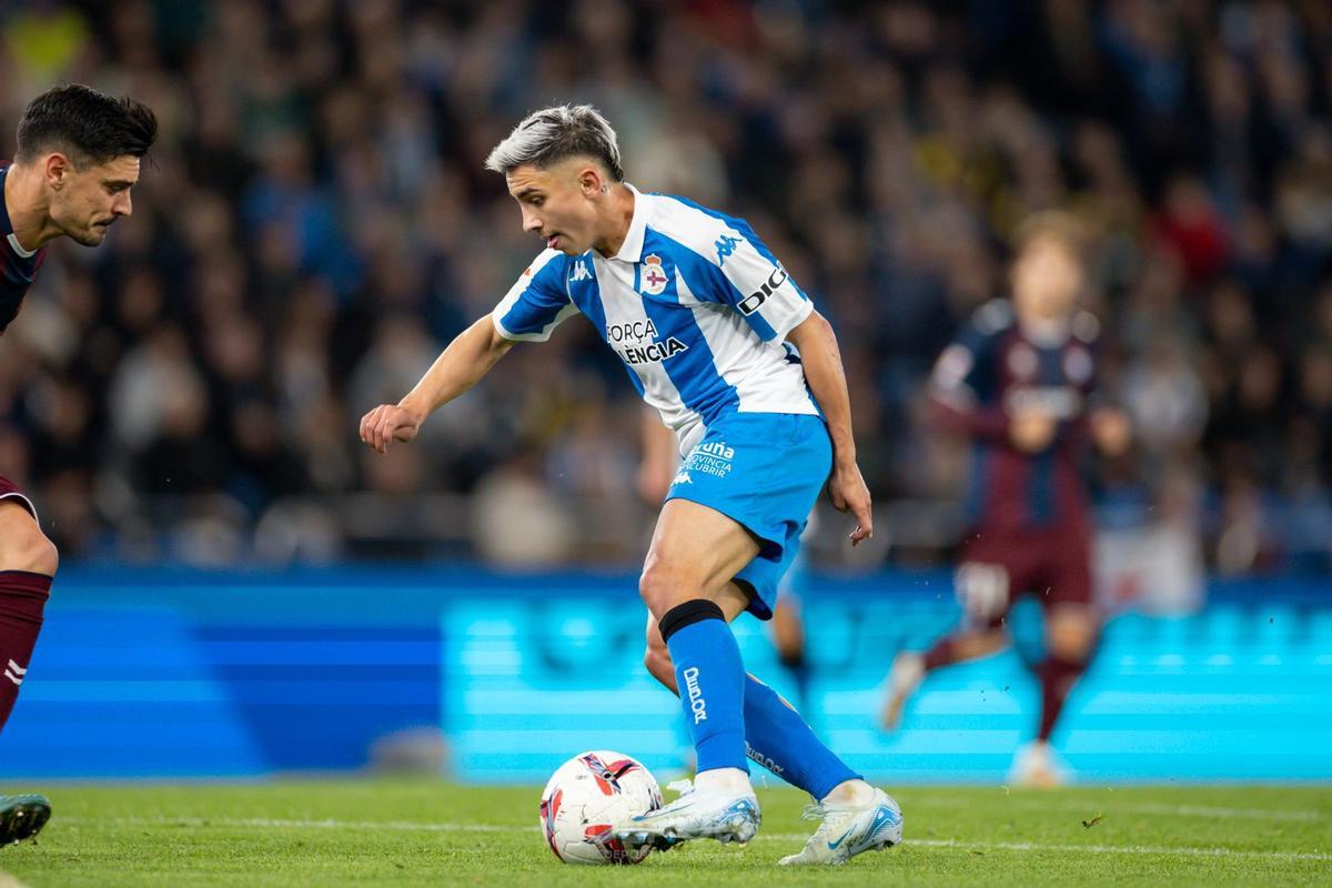 Yeremay, con la camiseta del Deportivo