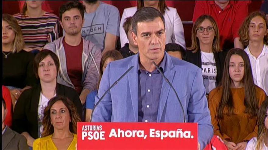 Pedro Sánchez: &quot;A nuestra izquierda y derecha lo que hay son sopas de letras&quot;