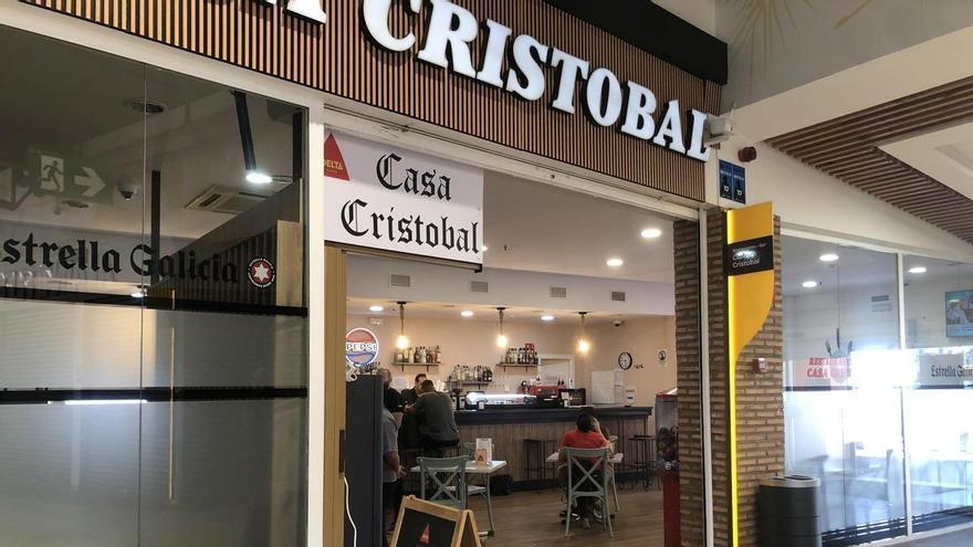 Vídeo | Recorrido por la galería comercial del Carrefour de Cáceresc