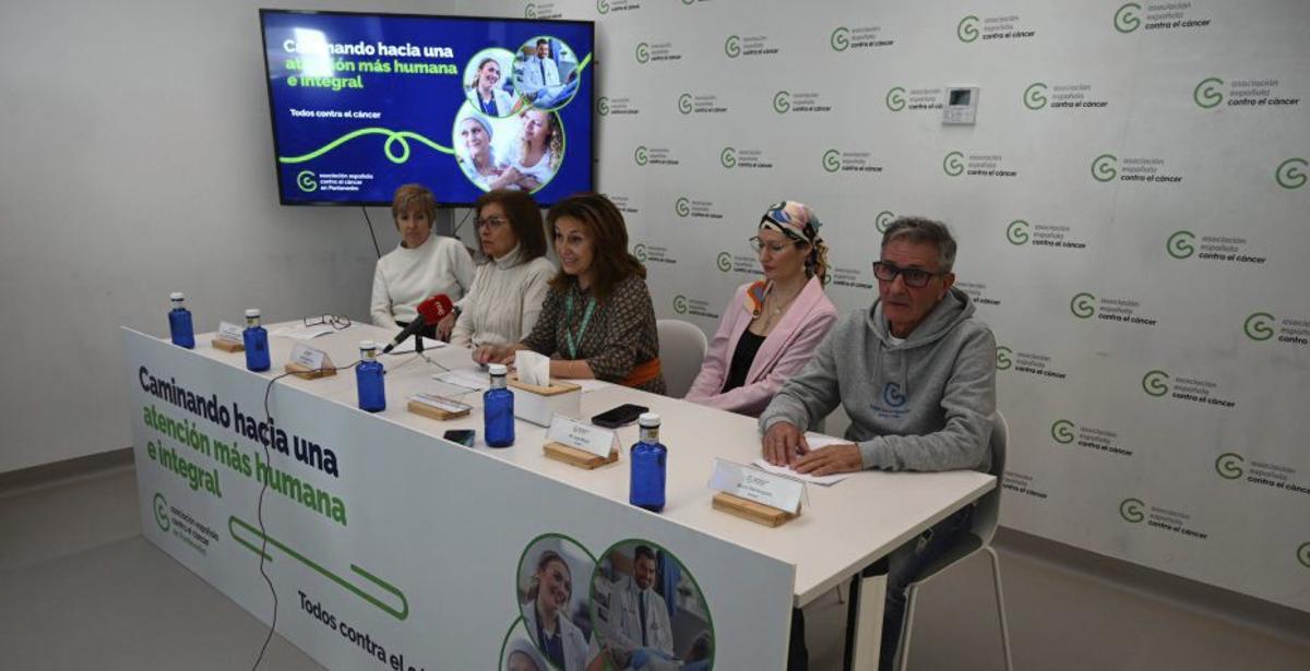 Los ponentes, durante el acto. | RAFA VÁZQUEZ