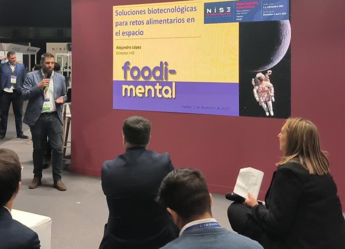 Alejandro López, director de investigación, desarrollo e innovación de Foodimental, durante su intervención en la feria empresarial NISE ¡sobre el reto de la alimentación de astronautas en el espacio.