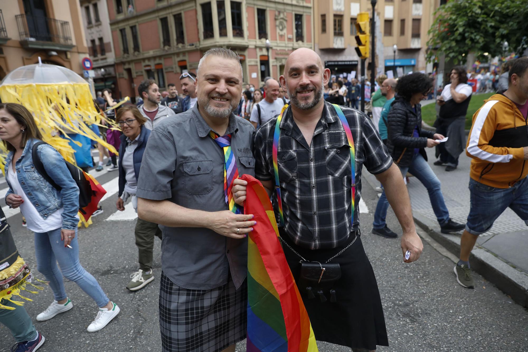 En imágenes: así fue la manifestación del orgullo LGTB en Gijón