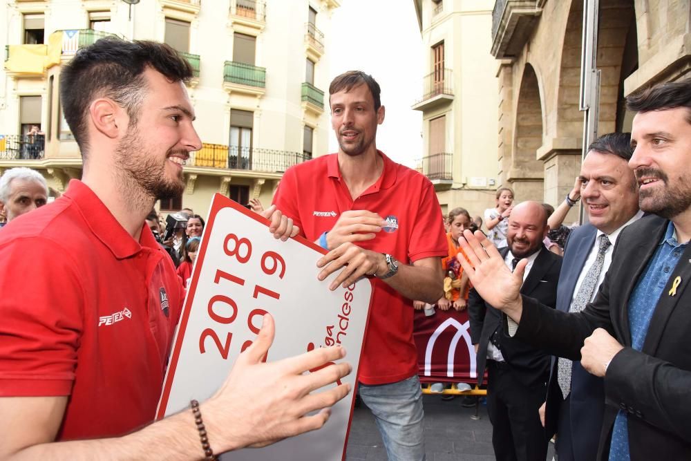 Celebració de l'ICL Manresa a la plaça Major