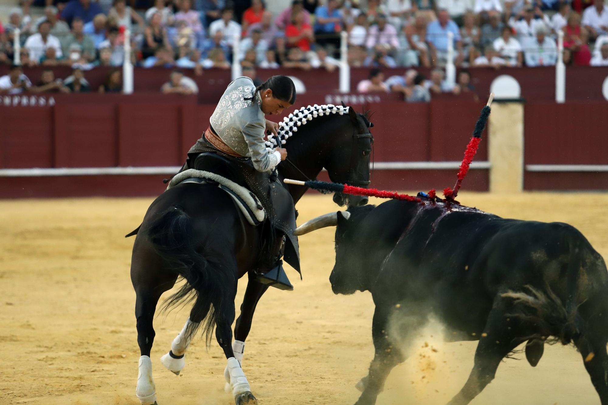 Rejones en la Feria de Málaga: Guillermo Hermoso y Ferrer Martín, doble Puerta Grande en Málaga