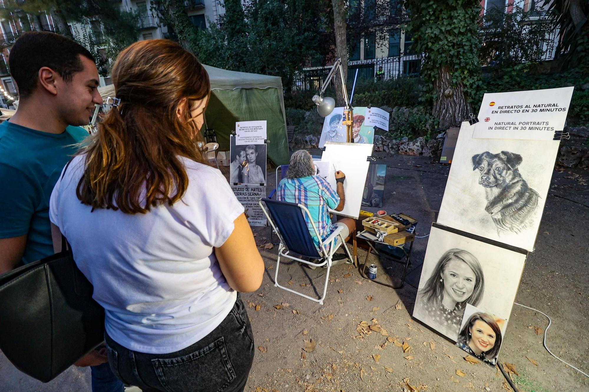 Fira del Llibre y de productos artesanos en el parque de la Glorieta