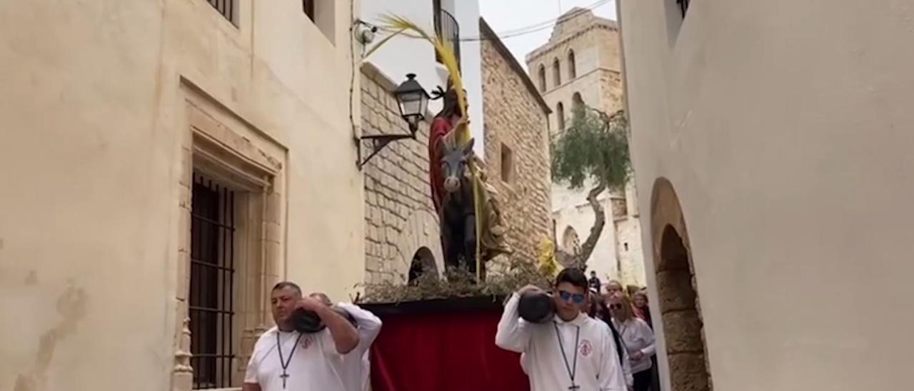 VÍDEO: Así ha sido la procesión de la Borriquita en Ibiza