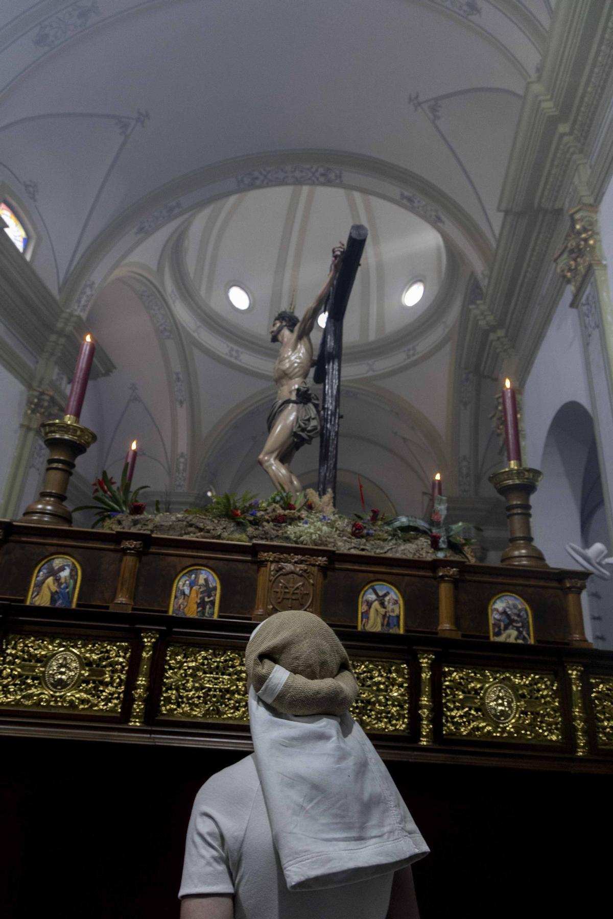 Semana Santa en Alicante 2026: Procesión de la Hermandad Penitencial Mater Desolata en el Viernes Santo