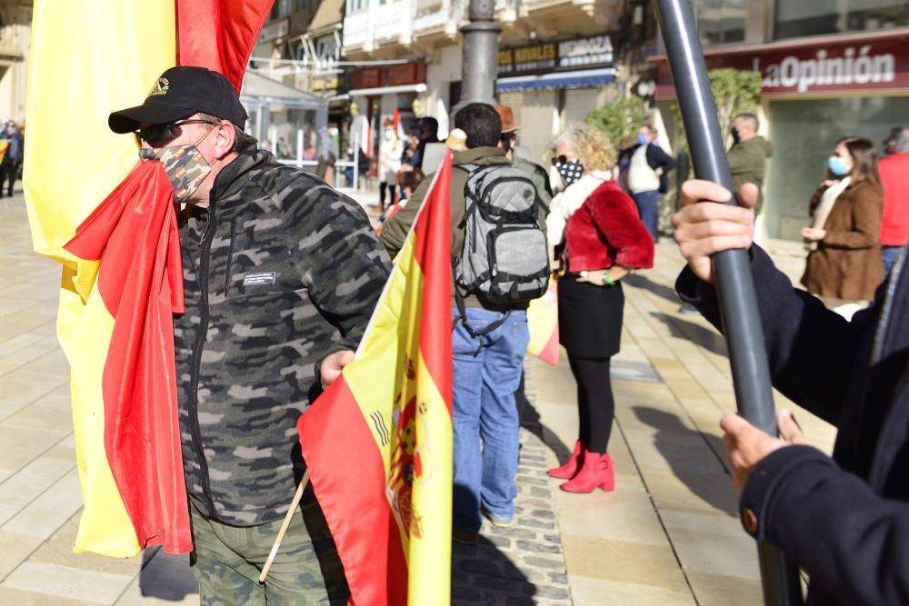 Vox y sus simpatizantes se concentran en Cartagena por la Constitución