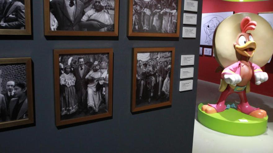 Fotos de Walt Disney en la Basílica de Guadalupe en Ciudad de México, parte de la Exposición &quot;Coco&quot;.