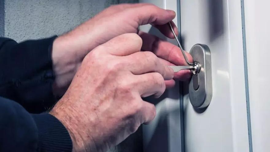 Vila-real informa sobre qué hacer en caso de okupación de una vivienda