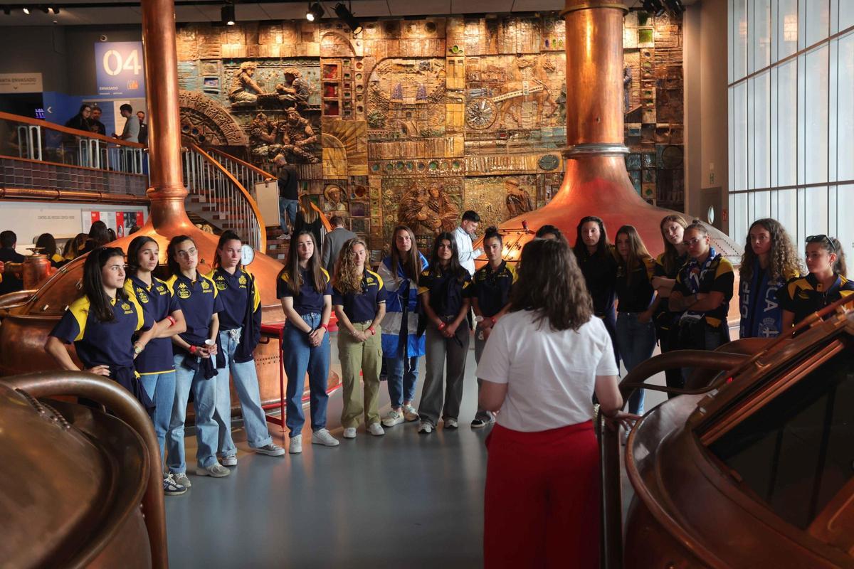 El Dépor Abanca celebra el ascenso en el Museo Estrella Galicia
