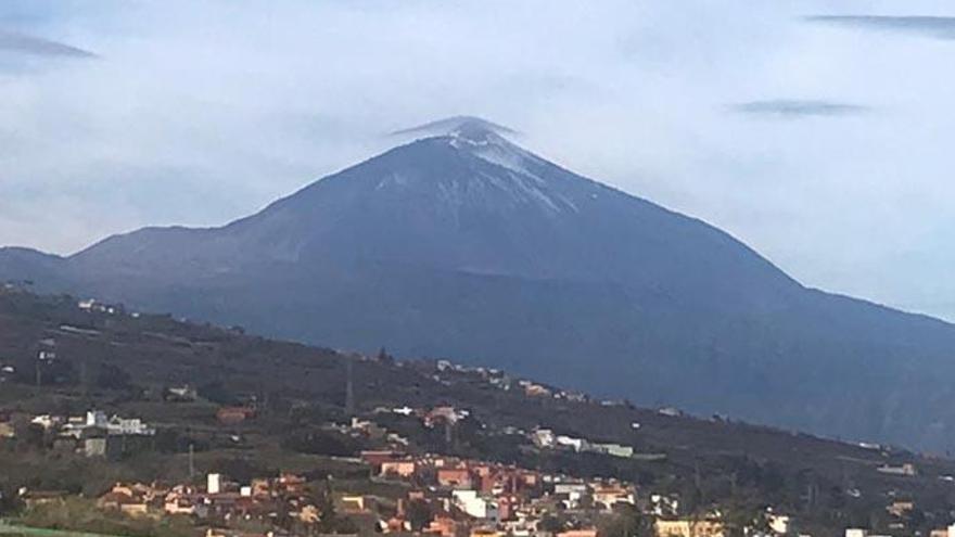 El Teide amanece con sombrero - El Día