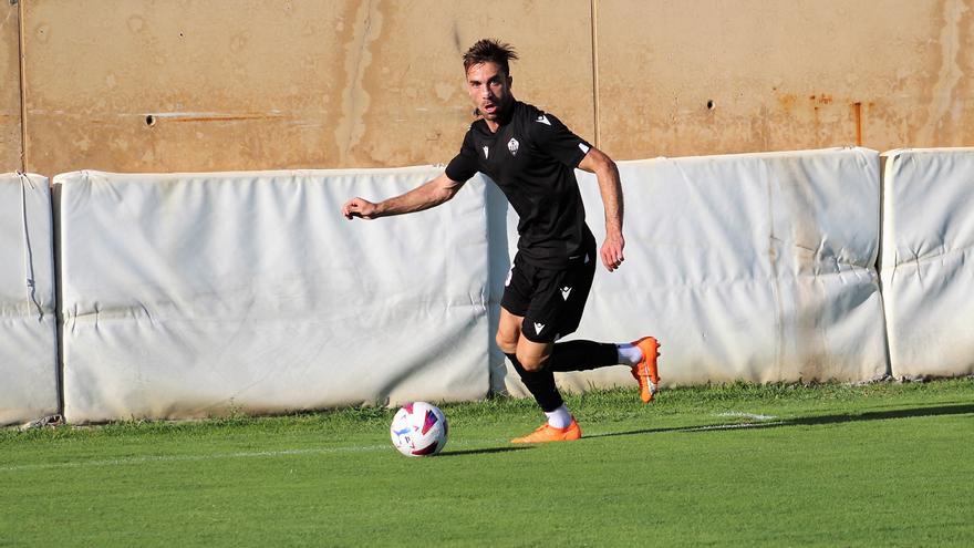 Manu Sánchez, sobre el estilo del Castellón: &quot;Este nuevo sistema de juego utilizado nos dará más que nos quitará&quot;