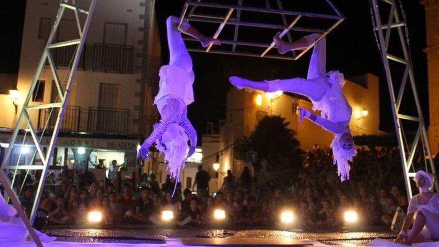 Peñíscola rinde el tributo final al Papa Luna