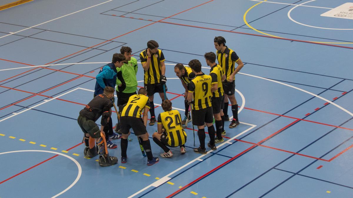 Los jugadores del primer equipo Sénior del CH Carpesa llegaron a la final del Campeonato de España de 1a División de Hockey Sala durante las últimas dos temporadas.