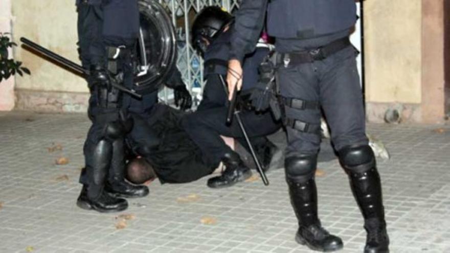 Incidentes frente al local de un concierto neonazi en Barcelona