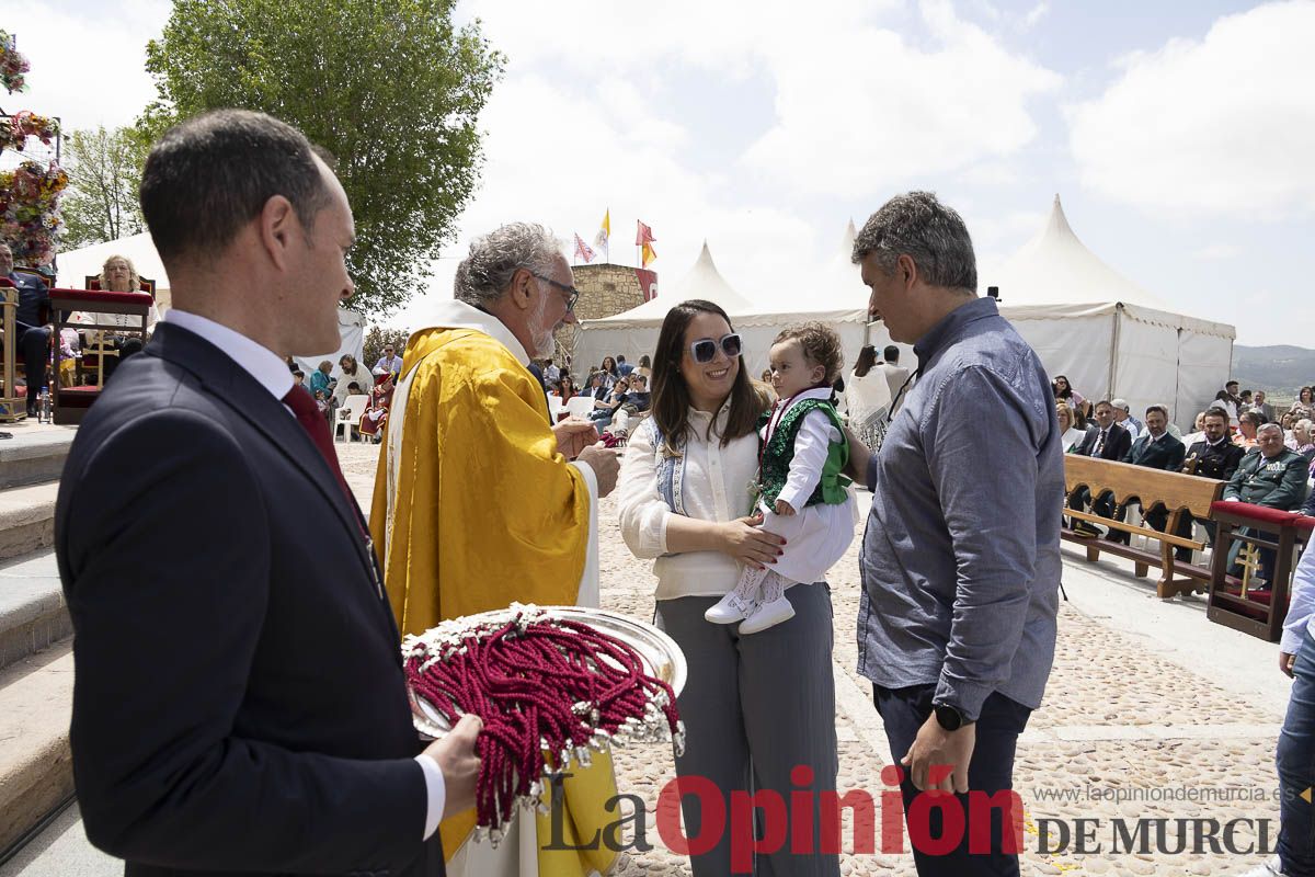 Fiestas de Caravaca | Imposición de cruces a los nuevos hermanos cofrades de la Vera Cruz