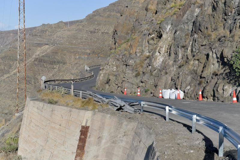 Apertura de la carretera de La Aldea