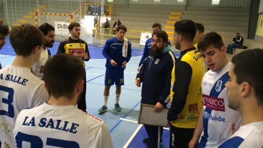 Manu Navarro renueva como técnico de La Salle