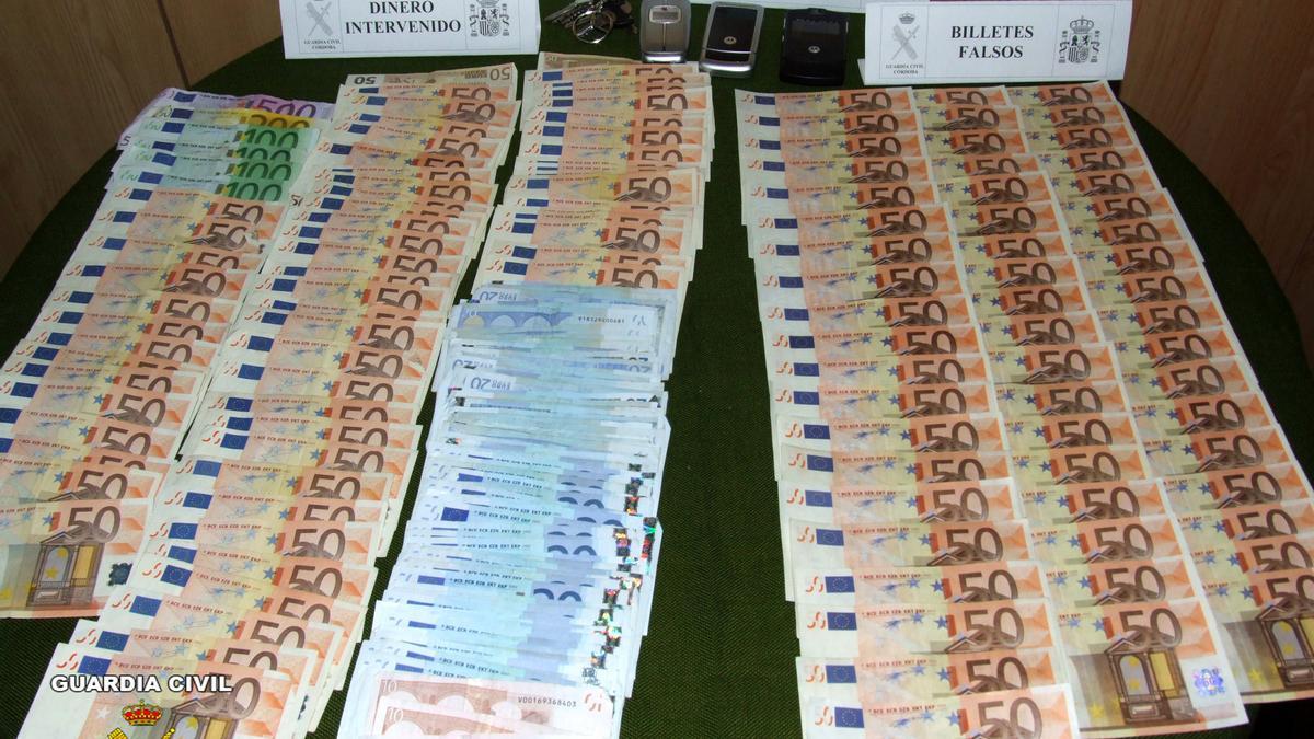 Billetes falsos intervenidos por la Guardia Civil en Córdoba, en una imagen de archivo.