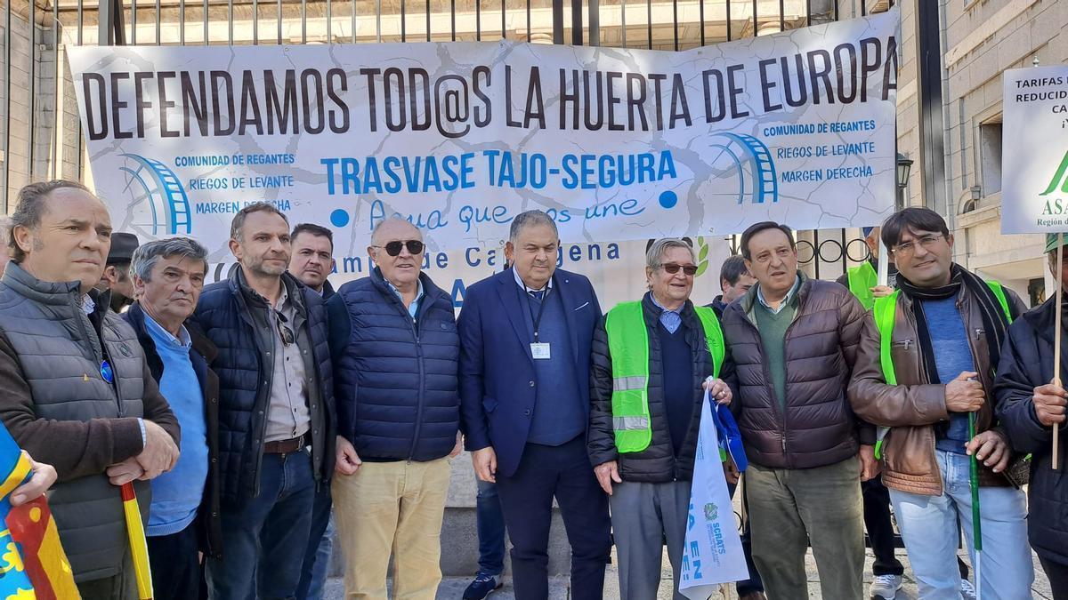 Lucas Jiménez, presidente del Sindicato Central de Regantes del Tajo-Segura, en la protesta del martes en Madrid