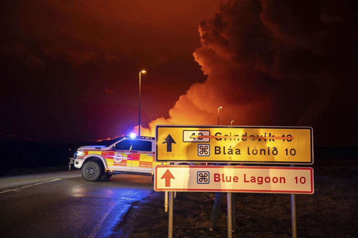 Erupción volcánica cerca de la montaña Fagradalsfjall en la península de Reykjanes al suroeste de Reykjavik