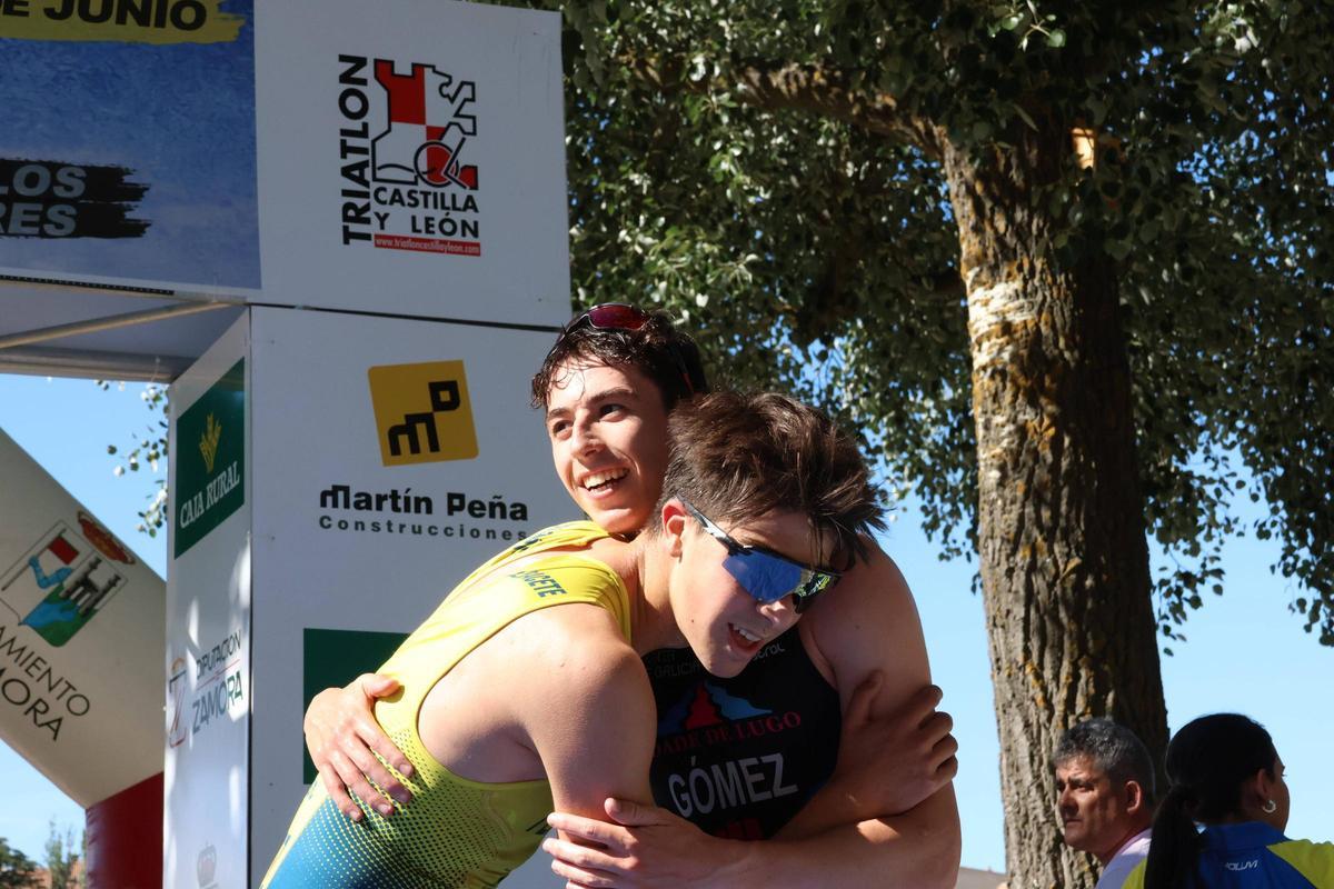 GALERÍA: Disfruta de las mejores imágenes del triunfo de Gómez y Trigo en el Triatlón Ciudad de Zamora GALERÍA: Disfruta de las mejores imágenes del triunfo de Gómez y Trigo en el Triatlón Ciudad de Zamora