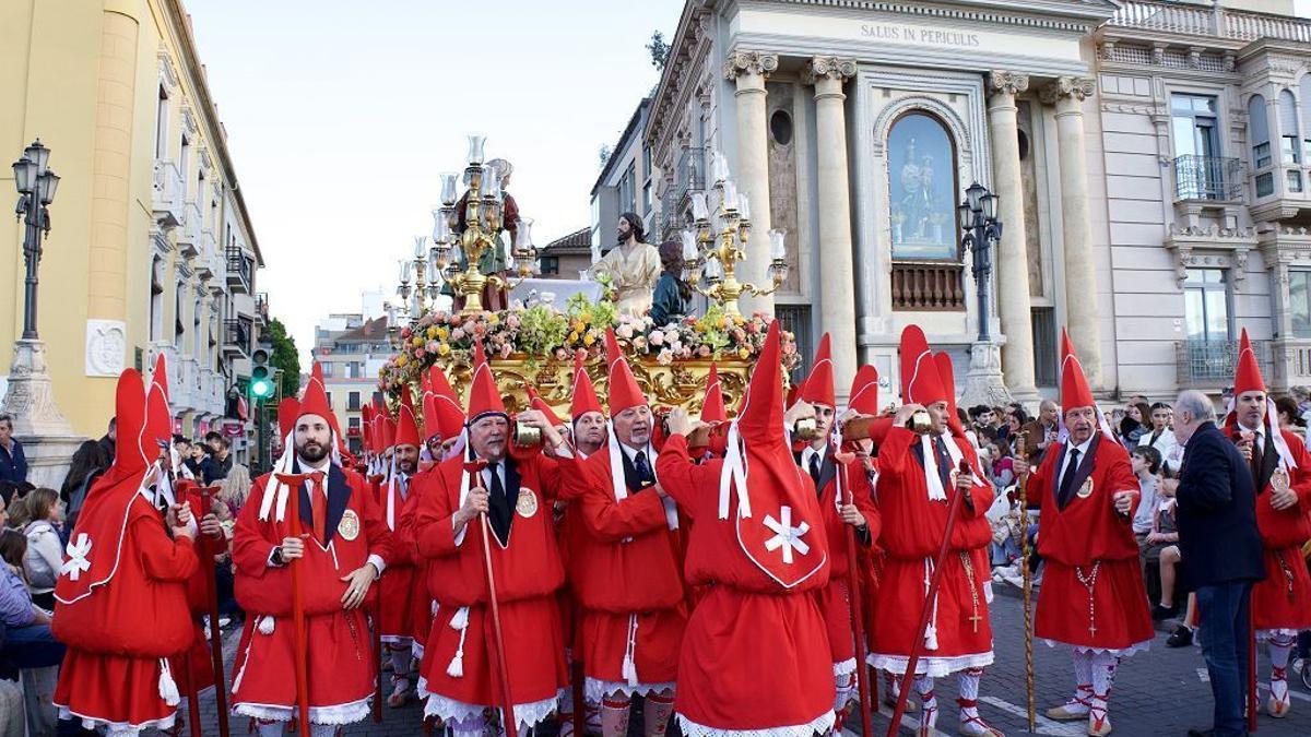 Imagen de archivo de la procesión de 'Los coloraos' del Miércoles Santo, en Murcia.
