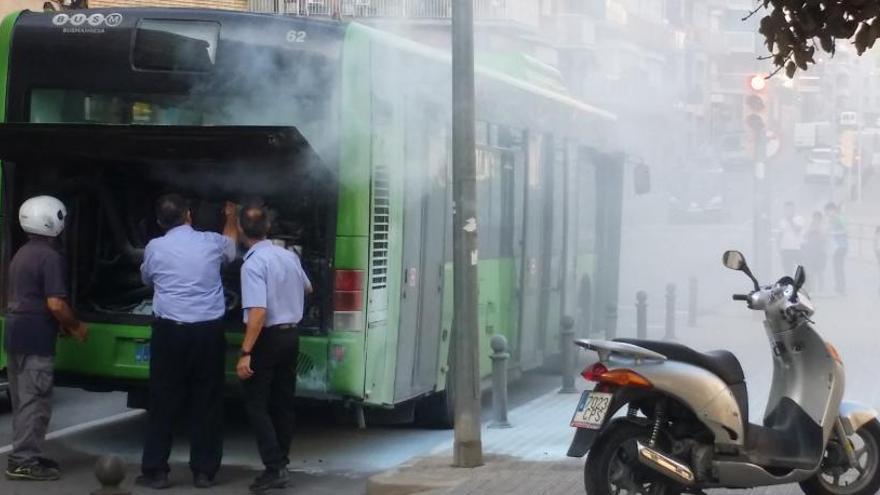 L&#039;incendi ha provocat una fumera important