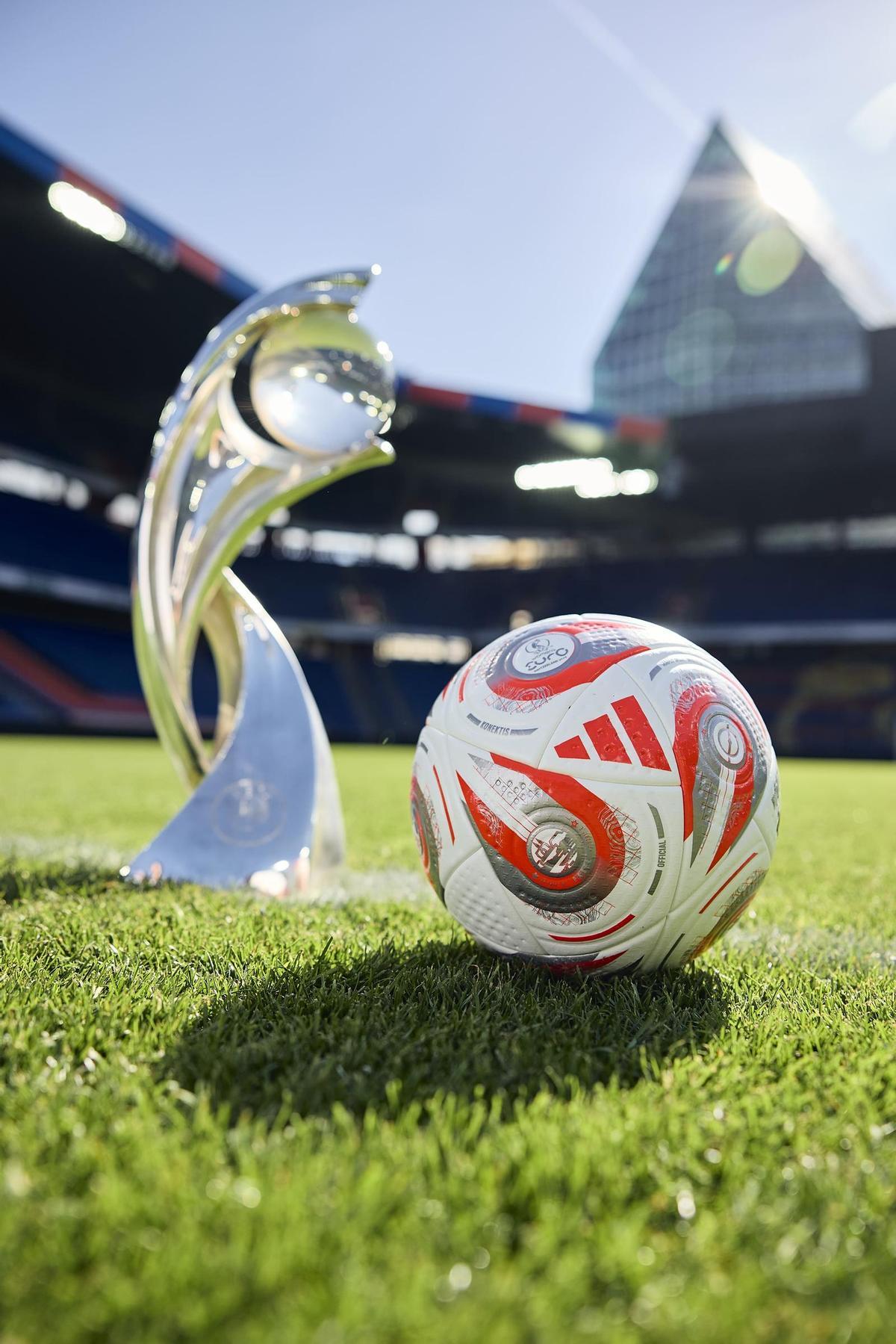 Así es el balón especial para las 'semis' y la final de la Eurocopa femenina