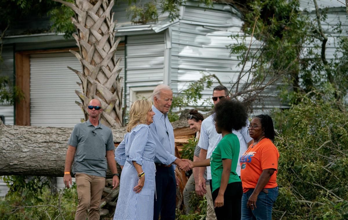 Biden visita a los afectados por el huracán Idalia en Florida