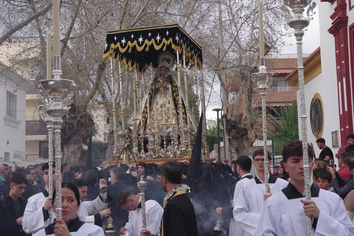 Procesión del Carmen Doloroso desde la parroquia del Corpus Christi