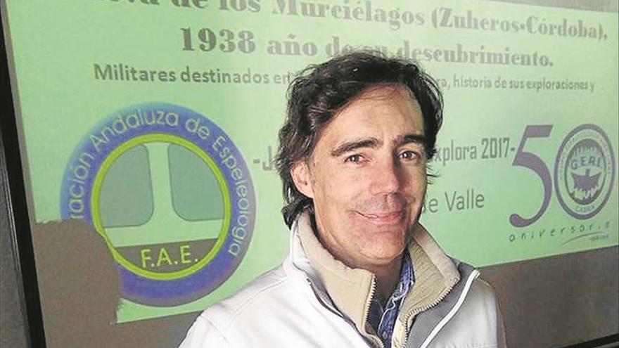 Pablo Luque es premiado por un estudio sobre la Cueva de los Murciélagos
