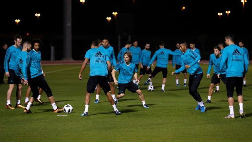 Segundo entrenamiento del Real Madrid en Abu Dhabi