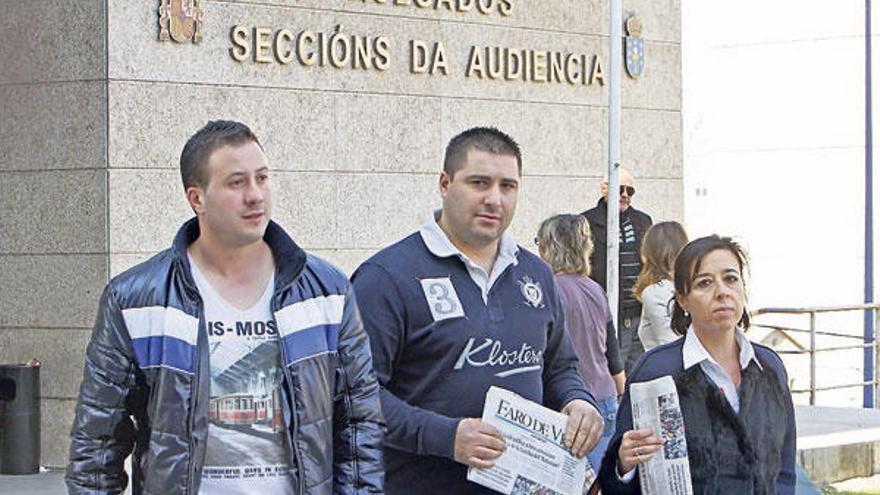 Dos arousanos buscados en Madeira se presentan en Vigo