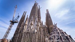 Fachada de la calle Provença de la Sagrada Familia, donde se está construyendo la capilla de la Asunción.