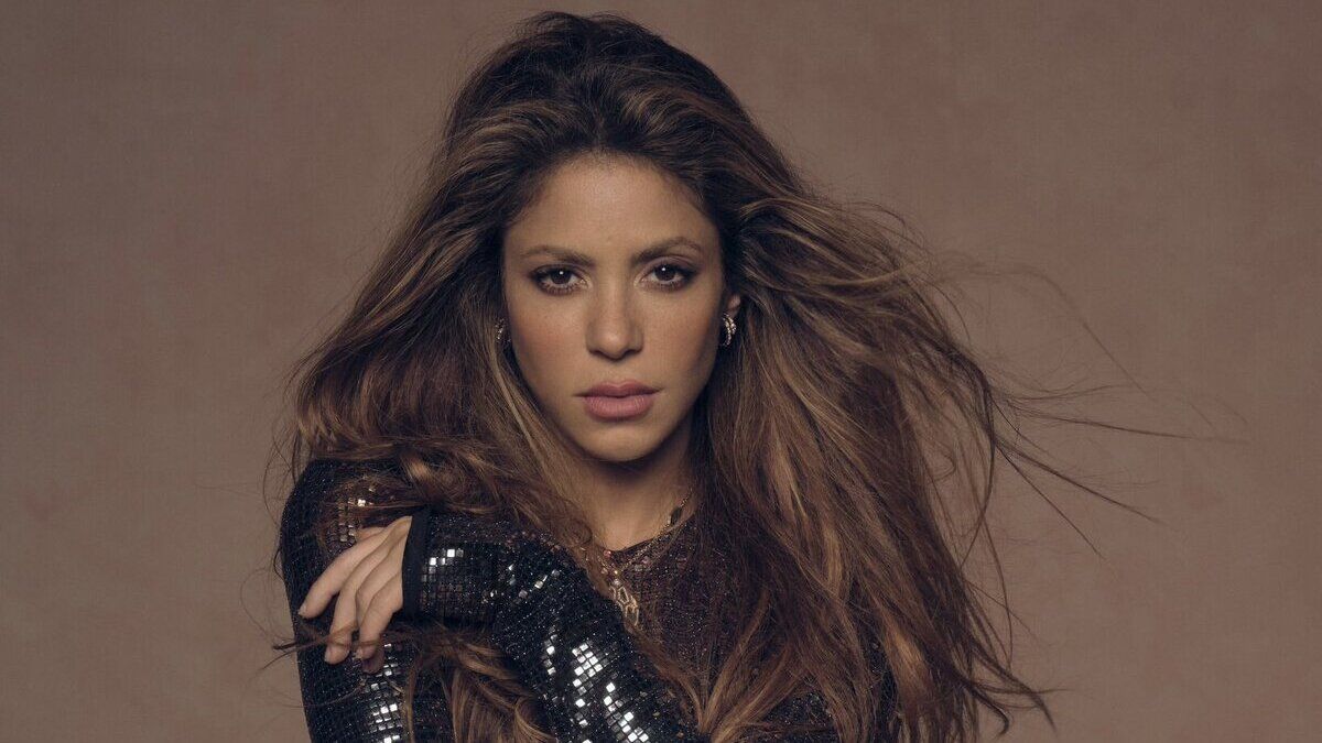 &quot;Fue culpa de la monotonía&quot;, Shakira desvela su nuevo tema... ¿con indirecta?