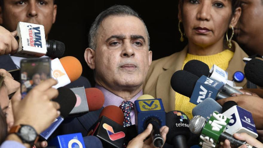 El fiscal general pide al Tribunal Supremo de Venezuela que actúe contra Guaidó