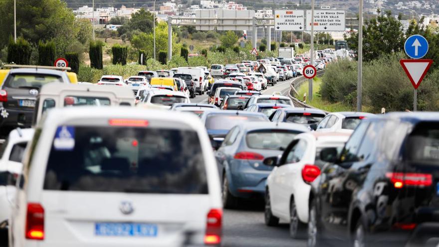 «En cinco días no ha podido entrar un cliente en el restaurante por el triatlón de Ibiza»