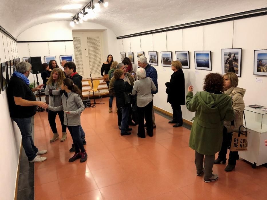 L''exposició "Gàmbia, a les teves mans"