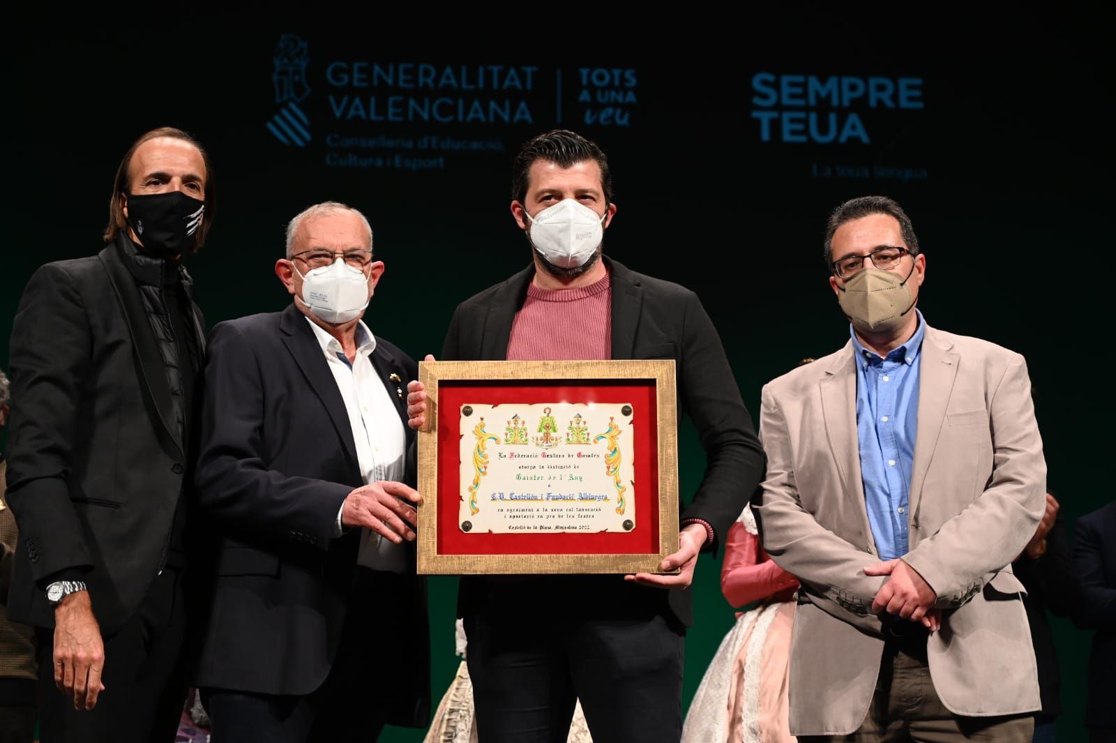 Entrega de premios de llibrets a las collas y gaiatas ganadoras del uso del valenciano