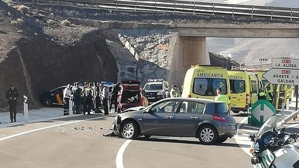 Accidente múltiple durante una persecución en el túnel de La Aldea
