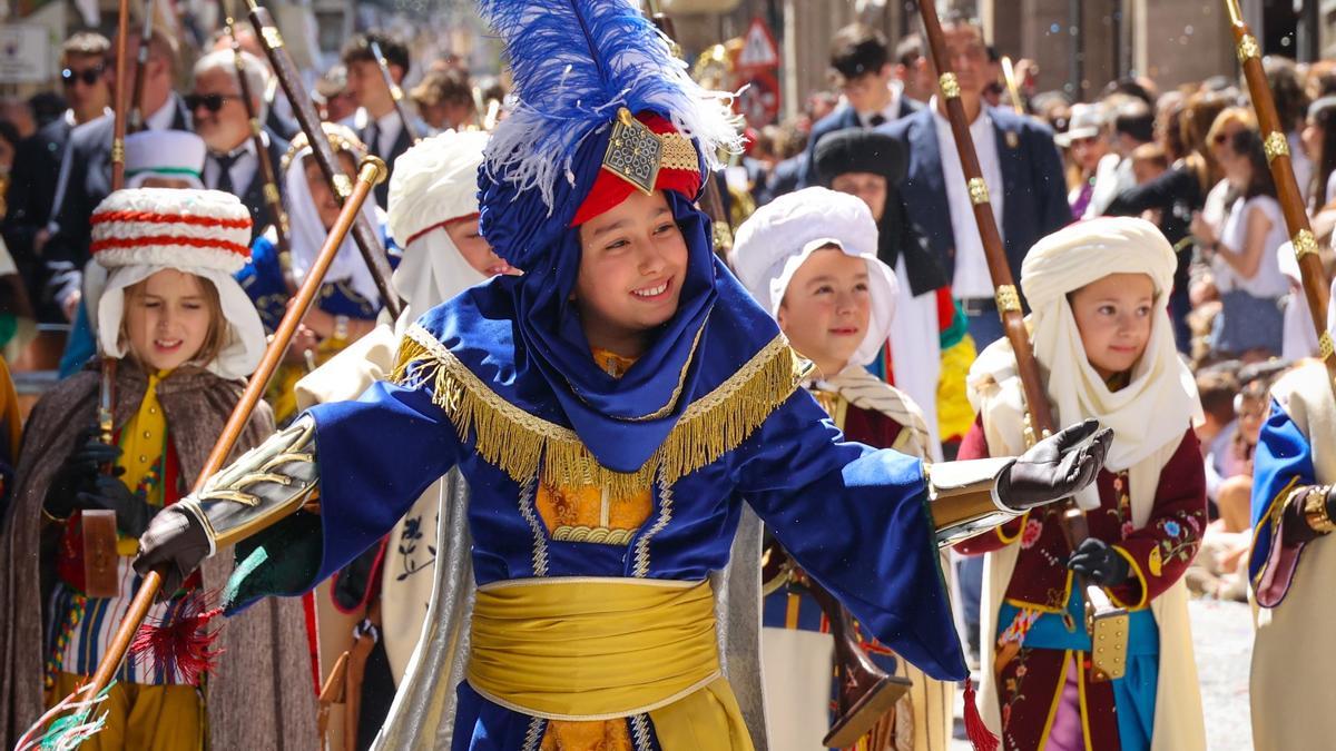 La Gloria: El desfile de la niñez festera