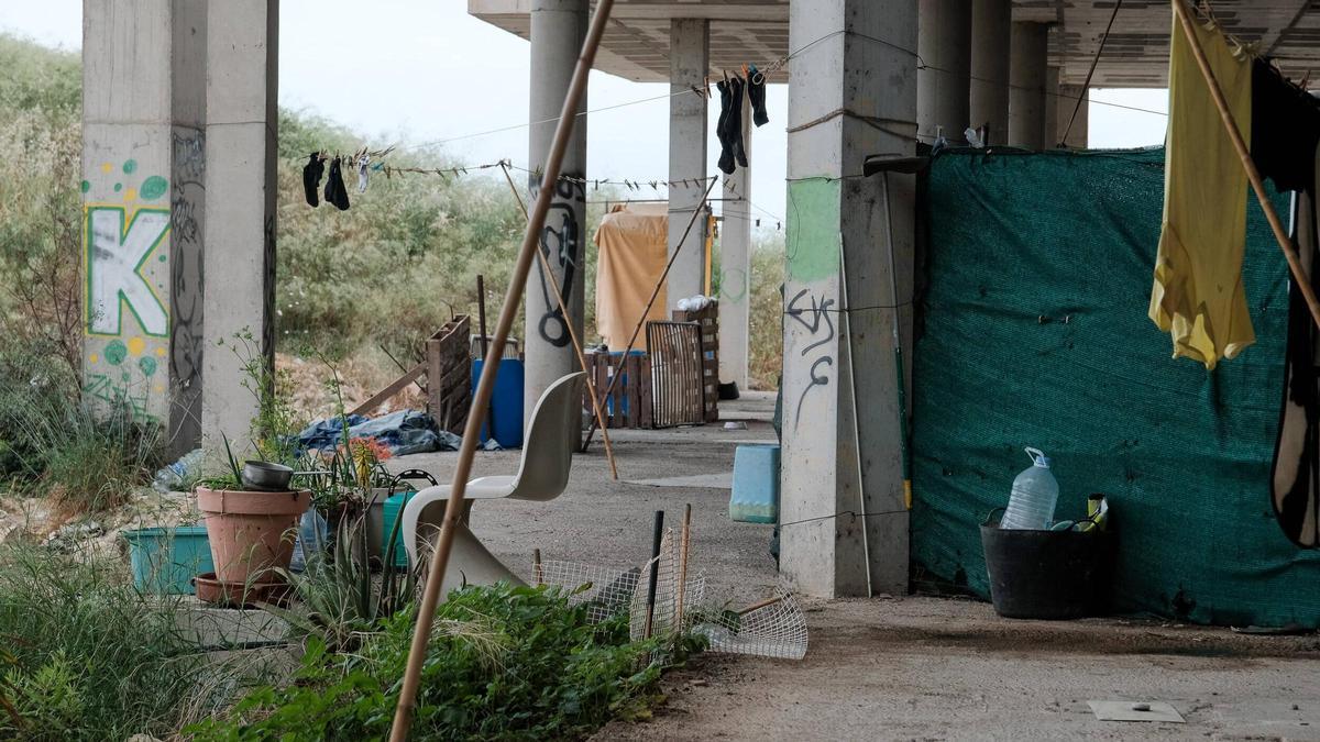 Chabolismo en Ibiza: Imagenes del desalojo de Sa Joveria Chabolismo en Ibiza: Imagenes del desalojo de Sa Joveria