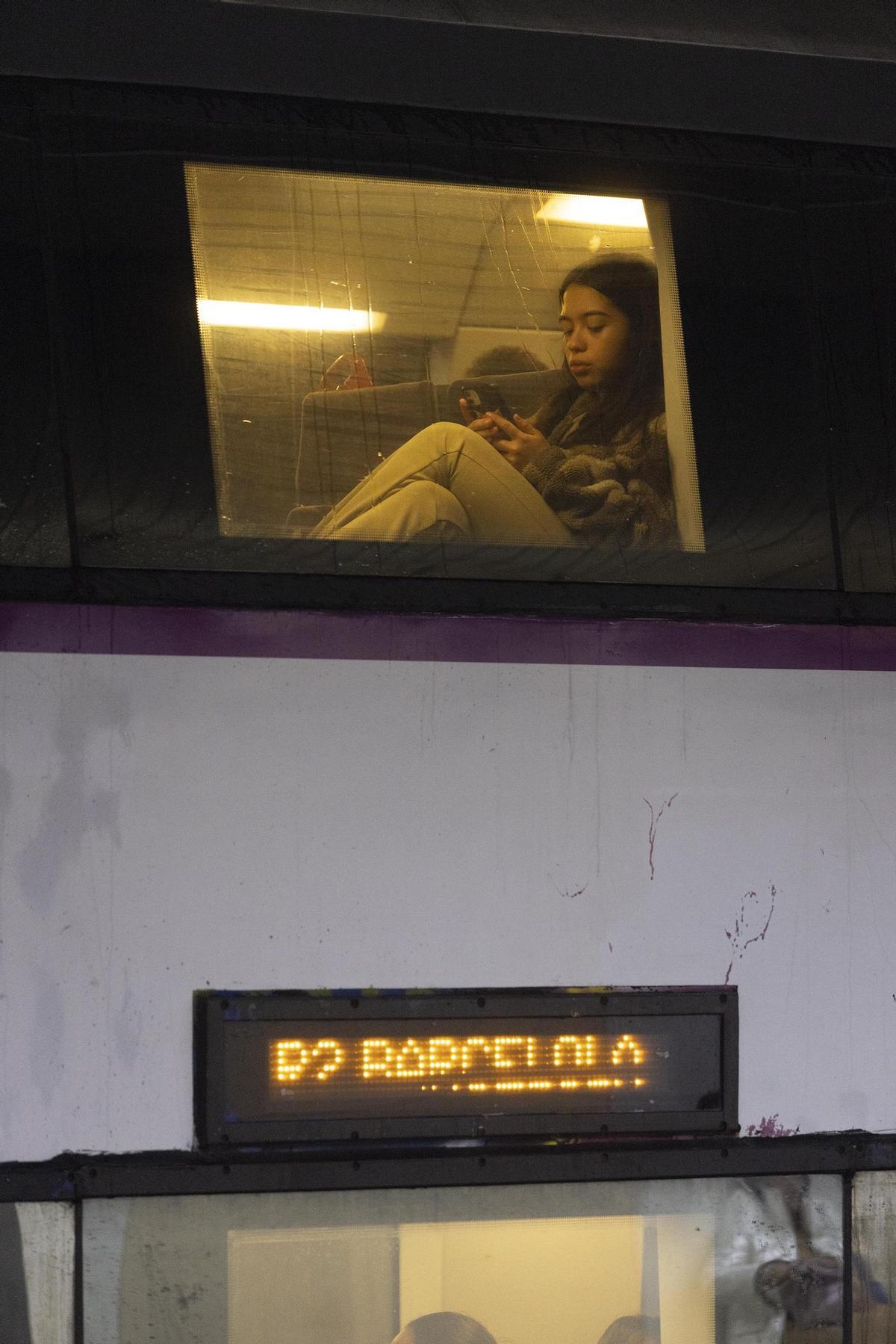 Así se ha vivido la huelga de Renfe en la estación de Sants de Barcelona