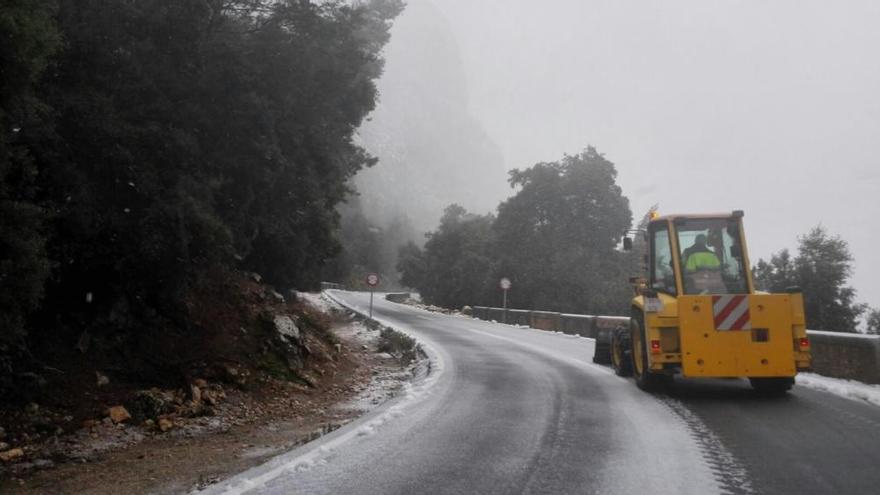 Nieve en Sóller y en el Puig Major