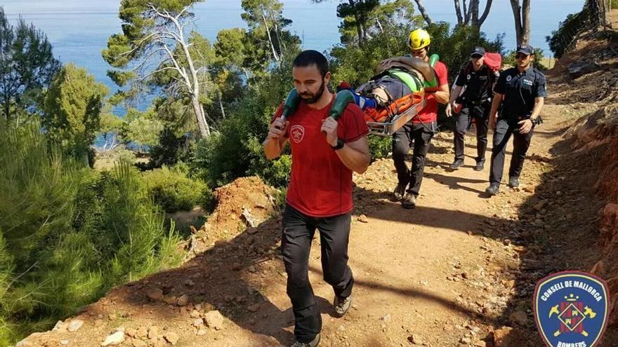 Rescatan a un excursionista en Llucalcari