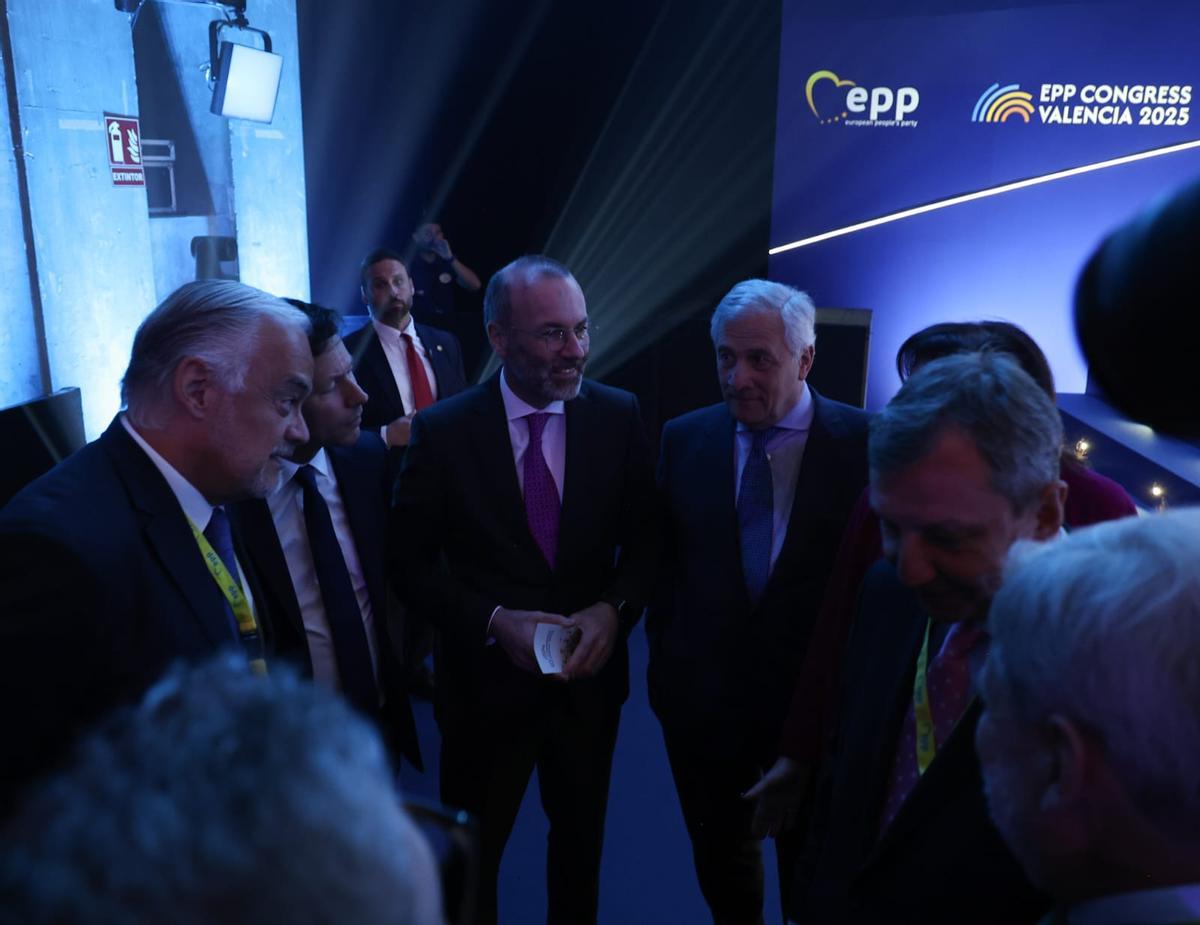 La primera jornada del congreso del PPE en València, en imágenes