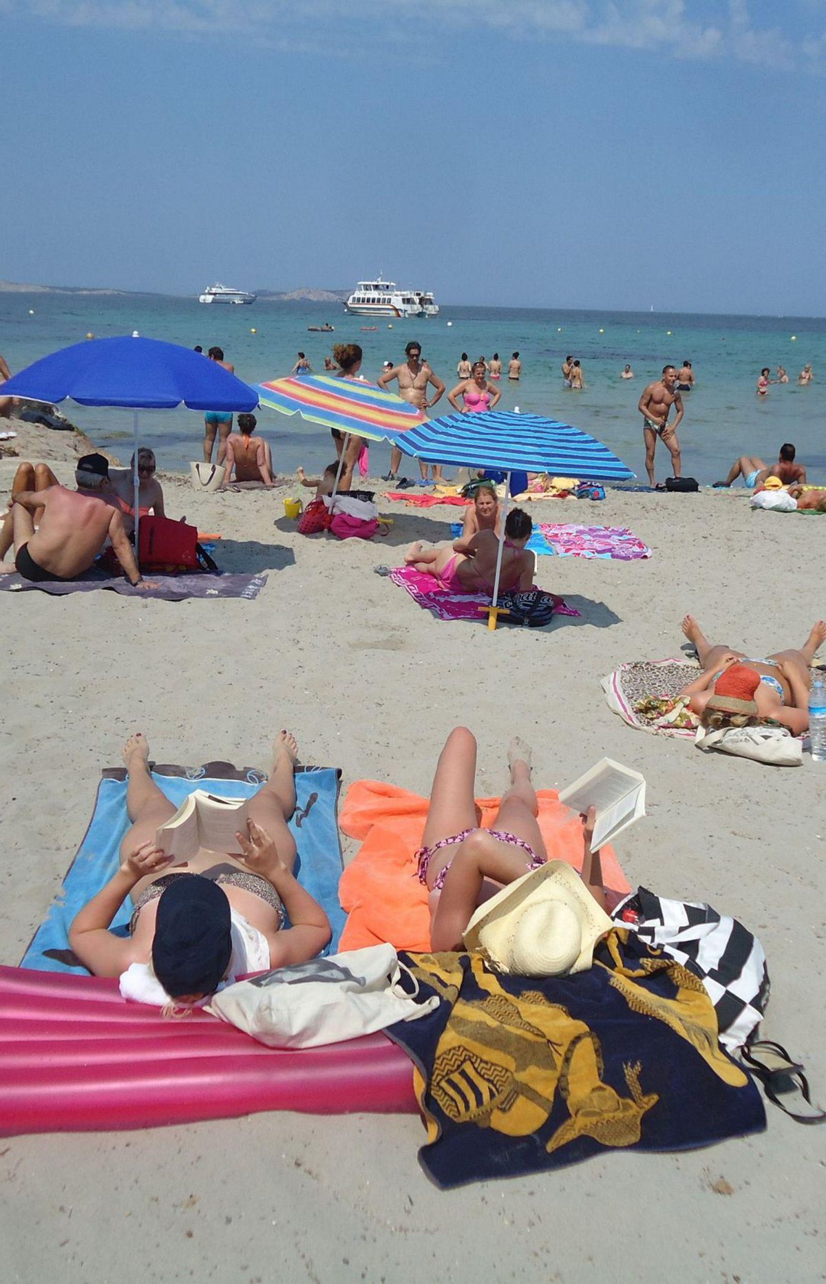 Els llibres d'Eivissa  i Formentera que agraden els 'guiris'