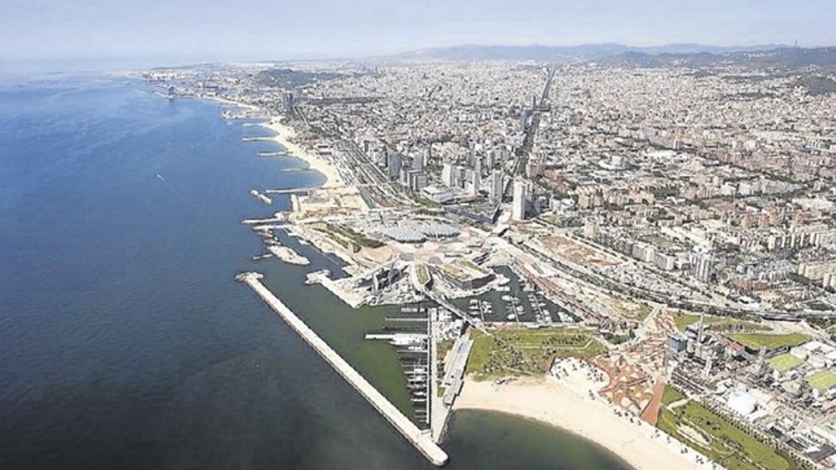 Marca internacional. Vista área de Barcelona desde la zona de Diagonal Mar.